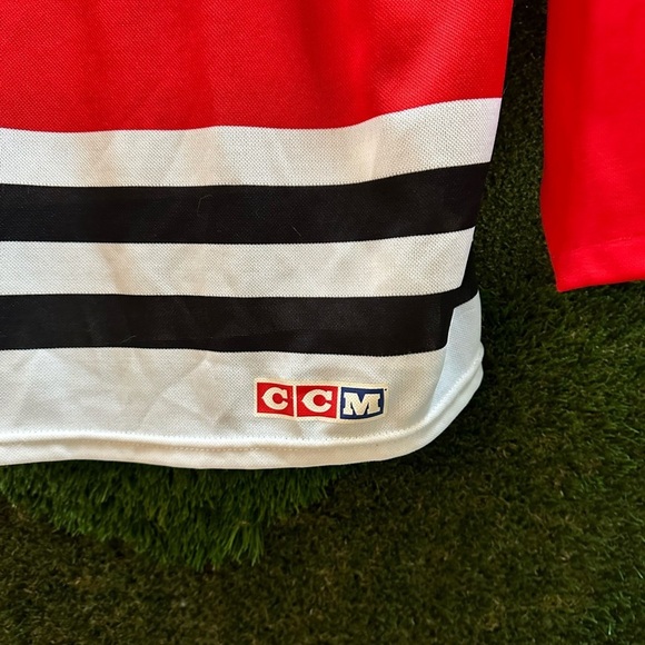 Vintage 1980s NHL CCM Chicago Blackhawks Hockey Jersey - Picture 5 of 7